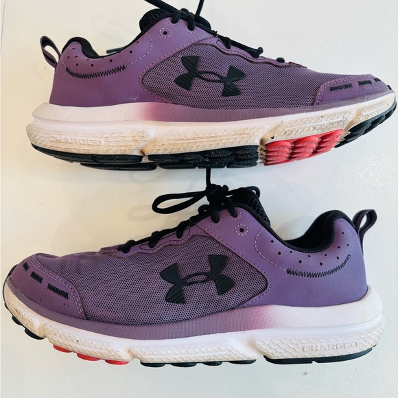Under Armour Women’s Charged Assert 10 Running Shoes in Purple size 9.5 - Picture 3 of 8